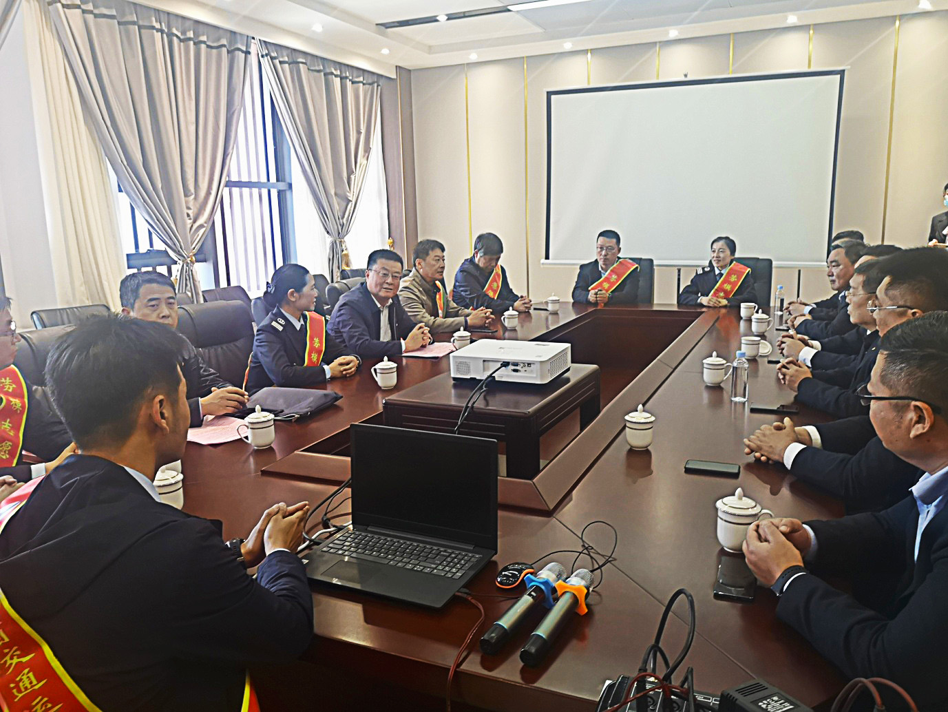 202104291619676091464 hjc888黄金城·(中国集团)官方网站